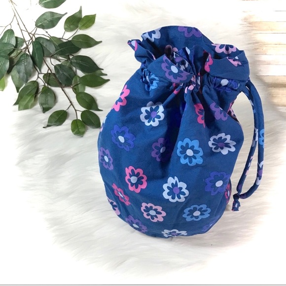 Vera Bradley Handbags - Vera Bradley Ellie Flowers Ditty Bag
